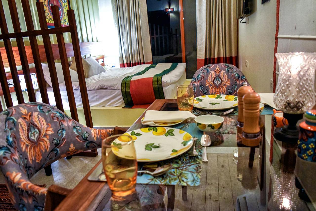 Tree Of Life Ecotainers Agra Hotell Agra  Exteriör bild